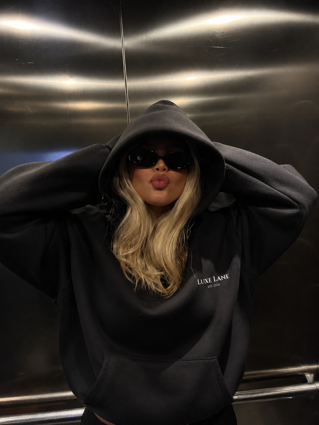 Iconic Hoodie Black